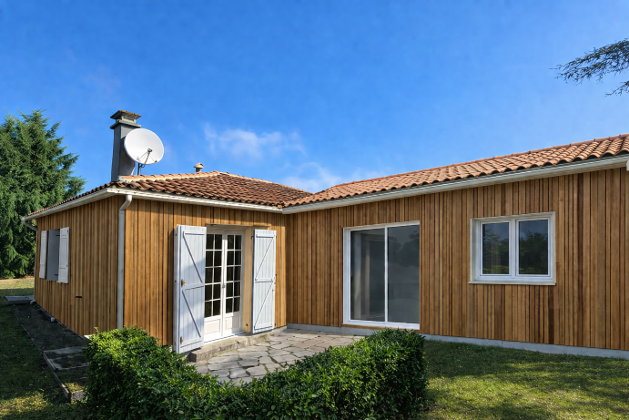 Agrandissement en bois d'une maison en Gironde