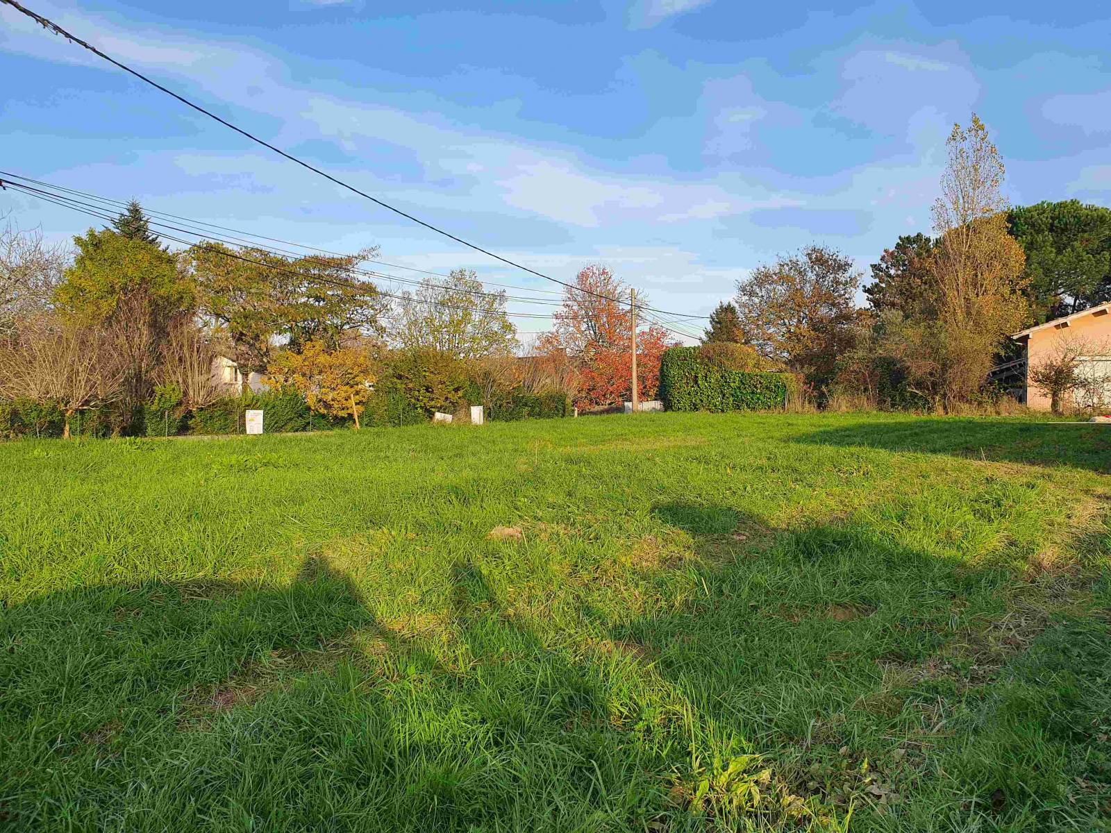 Terrain constructibles à vendre dans l’entre deux mers sur la rive droite de Bordeaux et proche de Créon.