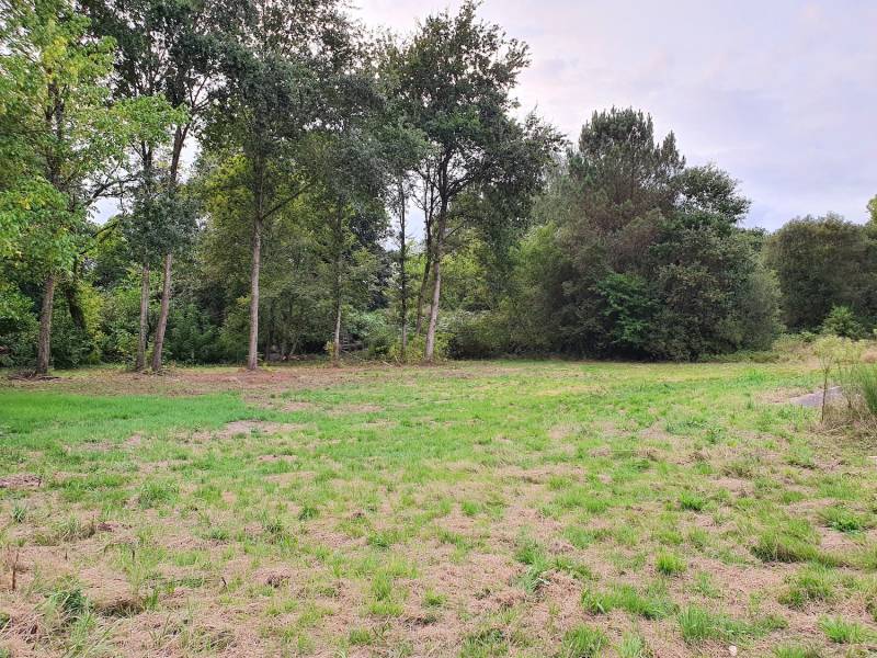 A vendre terrain au calme dans la commune de MAGESCQ dans les Landes