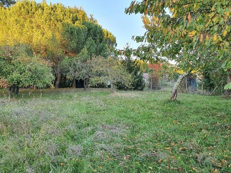 Bâtir une maison neuve en bois sur un terrain en lotissement à SAINT-CAPRAIS-DE-BORDEAUX