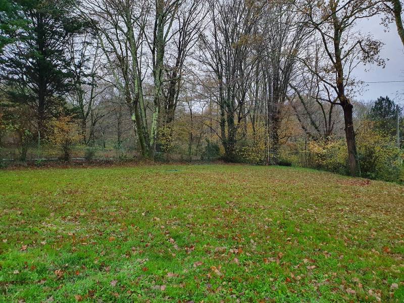 A vendre terrain viabilisé près de Bordeaux