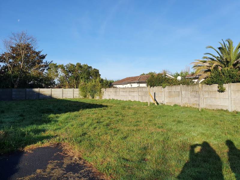 Terrain constructible à Gujan Mestras pour la réalisation d'une maison moderne ossature bois