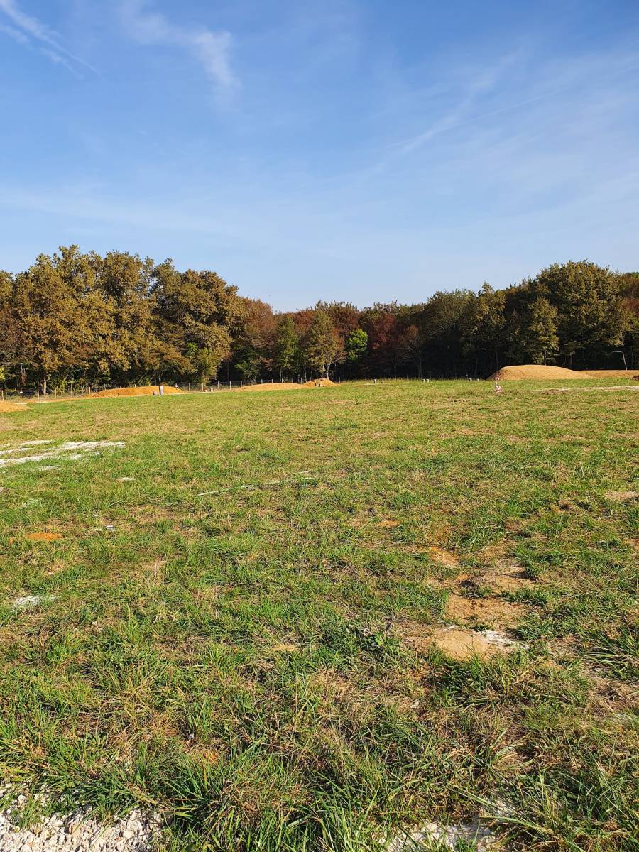 Terrain à construire sur la rive droite dans la commune de Bouliac