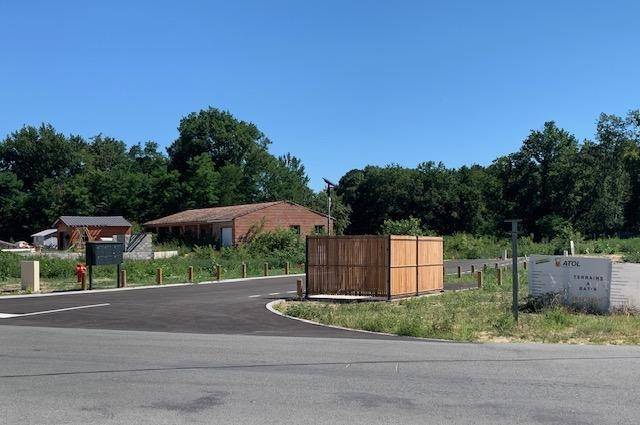 Terrain à construire à Saint-Laurent-Médoc en Gironde 